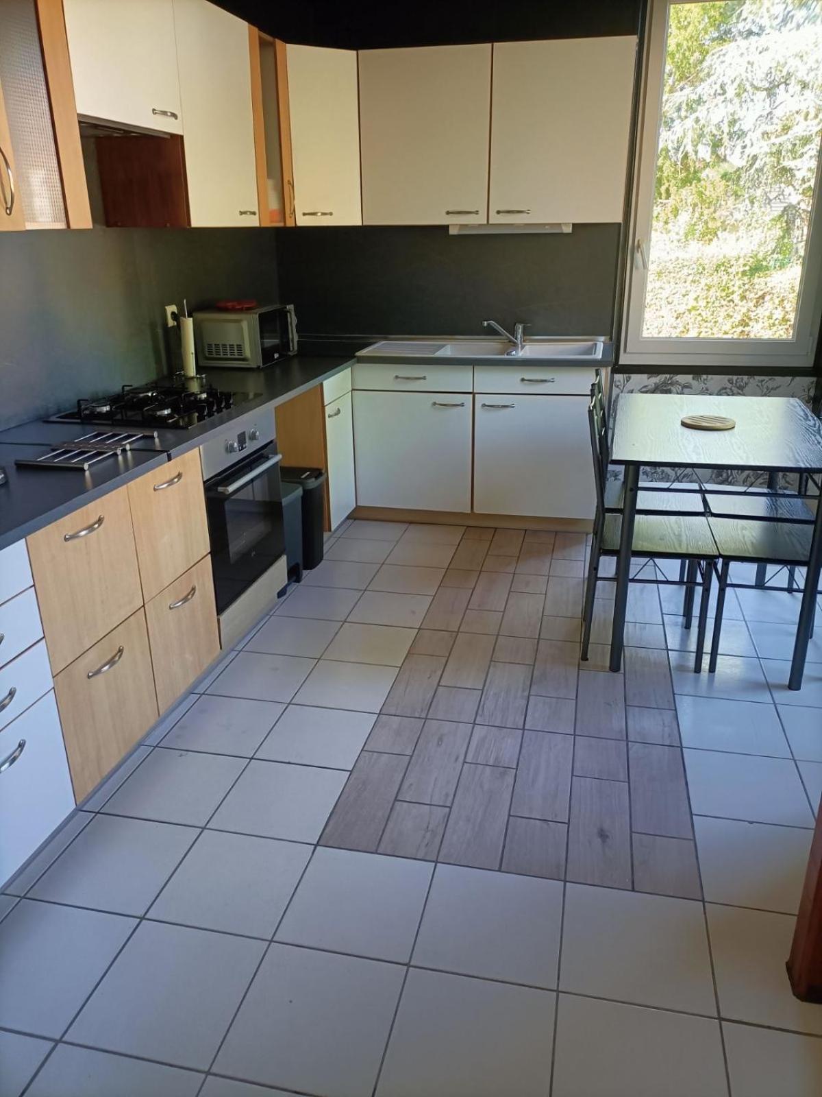 Maison 3 Chambres - Chez Florence Yzeure Bagian luar foto